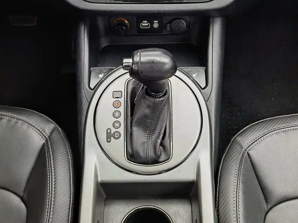 Kia Sportage 2015 2.0L Automatic 2WD DLX фото 13