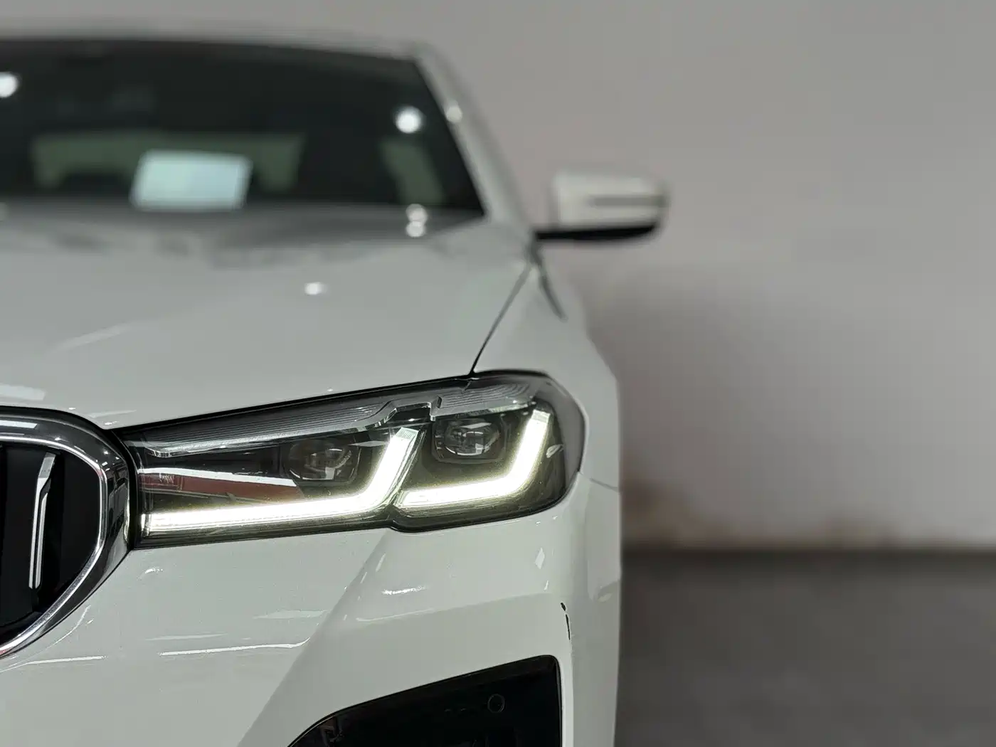 BMW 5 Series (Import) 2021 525i M Sport Package фото 17