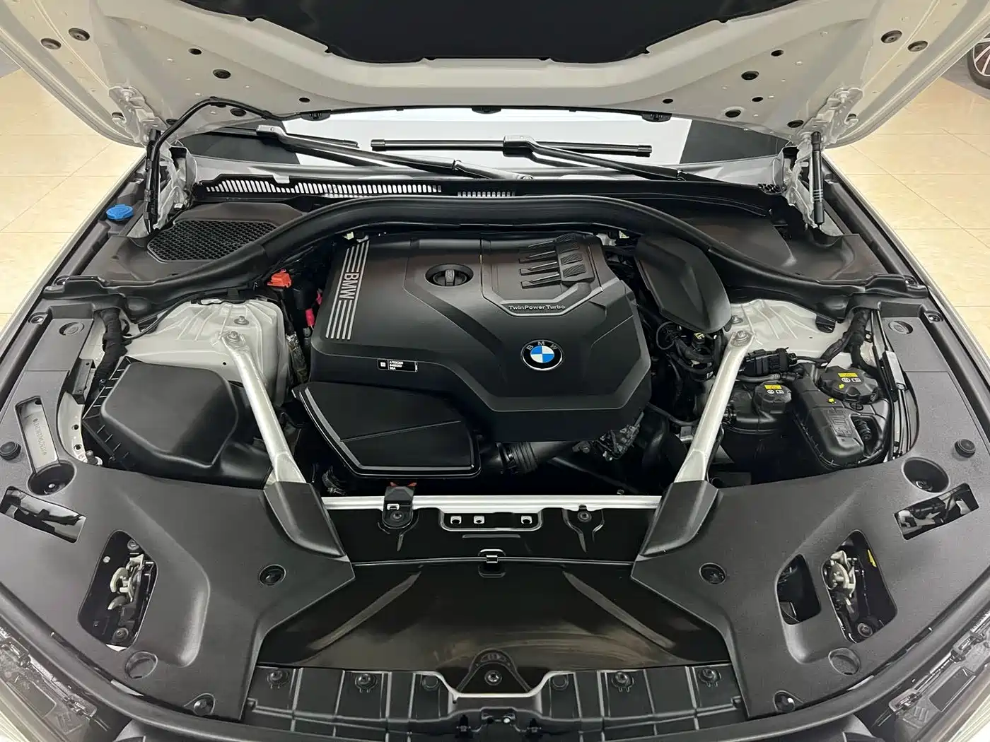 BMW 5 Series 2021 530Li Leading M Sport Package фото 25