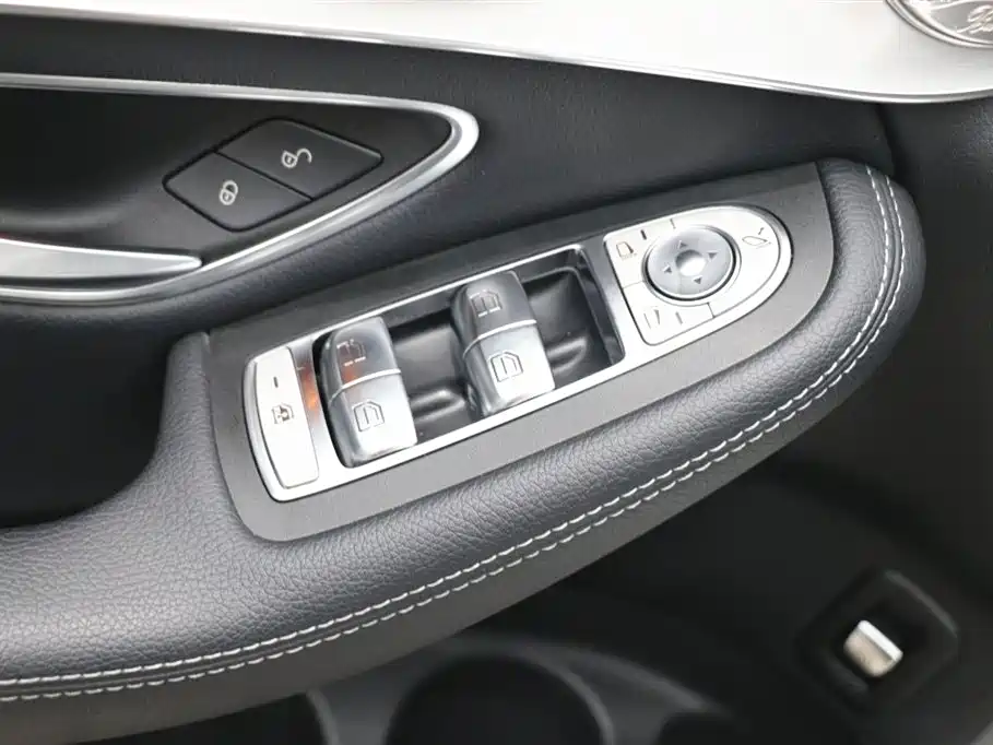 Mercedes-Benz GLC 2021 GLC 260 L 4MATIC Sporty фото 12