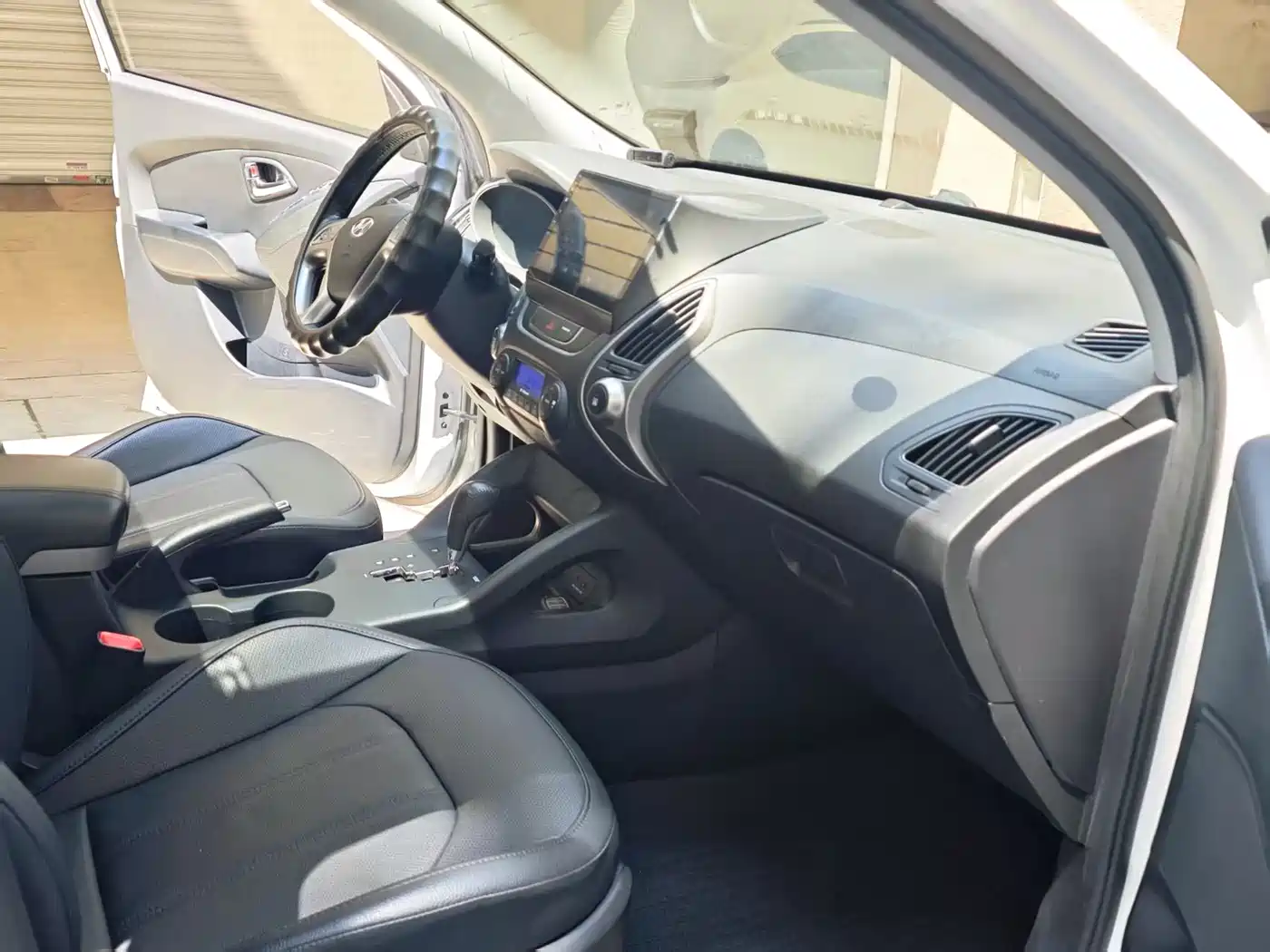 Hyundai Beijing Hyundai ix35 2015 2.0L Automatic 2WD Smart China V фото 5