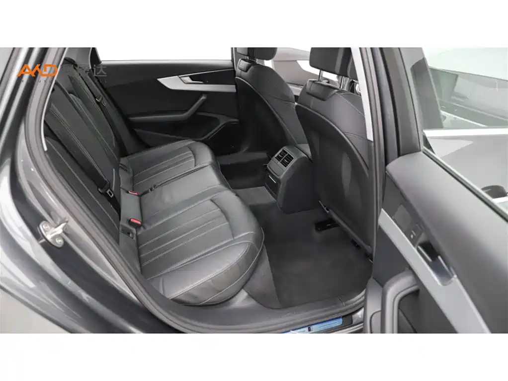 Audi A4L 2020 40 TFSI Fashion Dynamic Edition фото 8