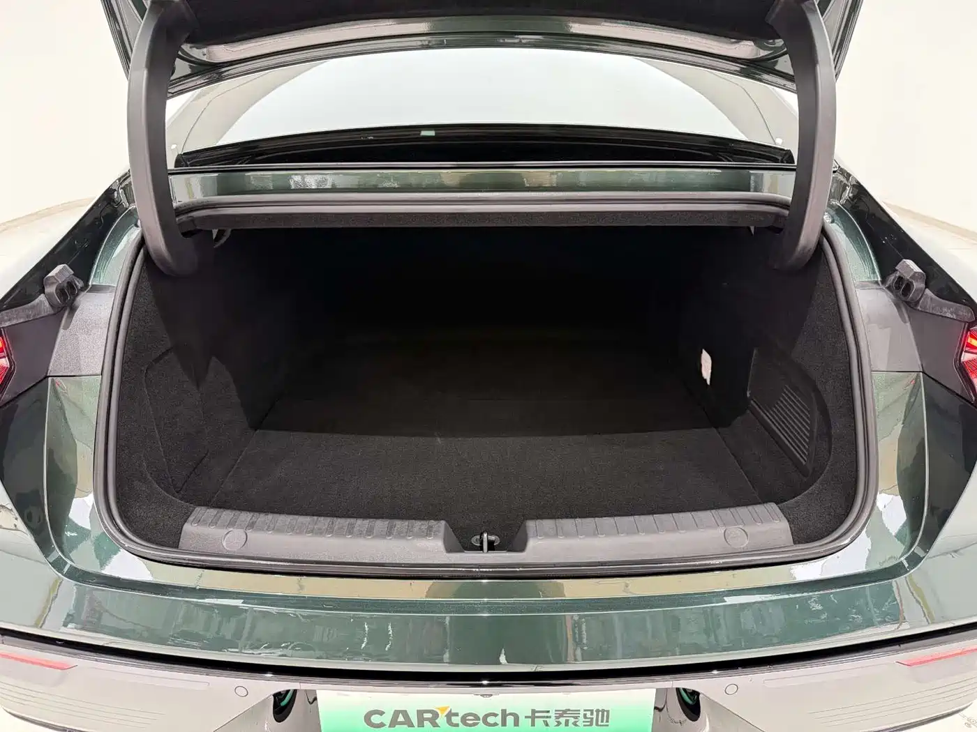 Geely Galaxy Galaxy Xingyao 8 2025 130km EM-P Starship Edition фото 14