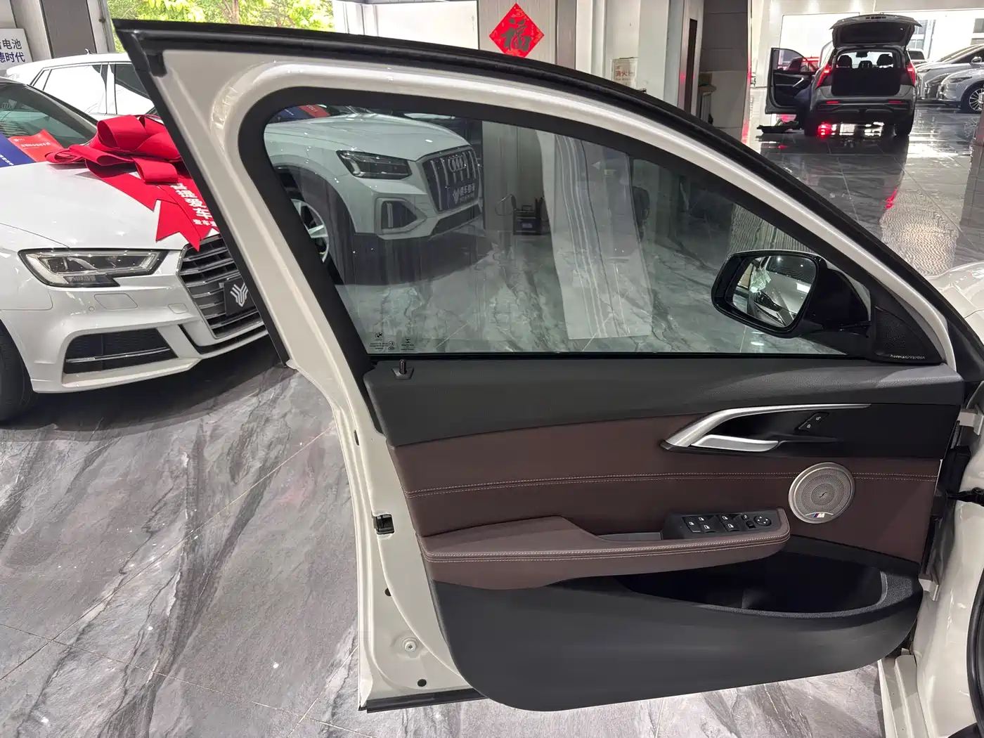 BMW 1 Series 2019 118i M Sport Package фото 26