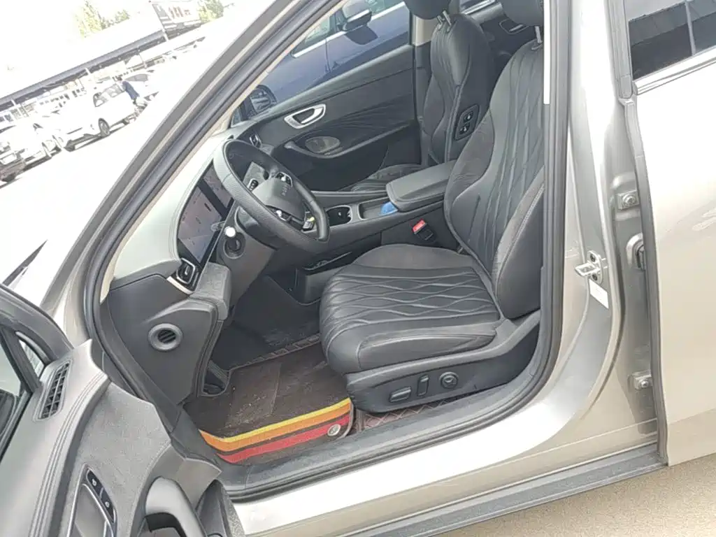 Roewe D7 2023 2023 DMH 125km Flagship Edition