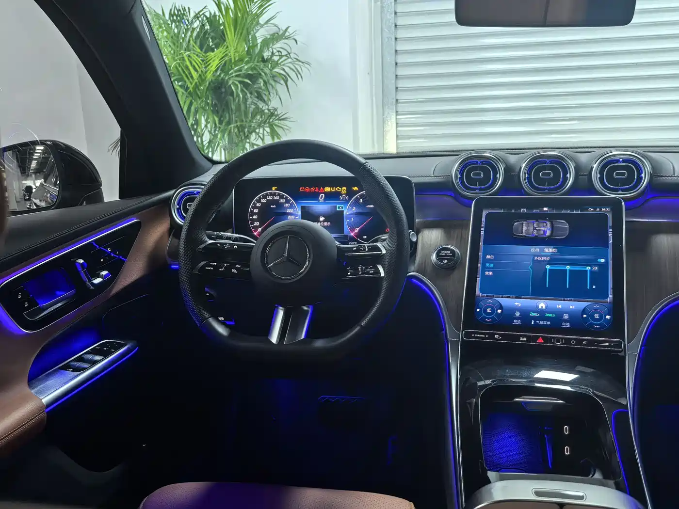 Mercedes-Benz GLC 2024 GLC 300 L 4MATIC Dynamic 5-seater фото 14