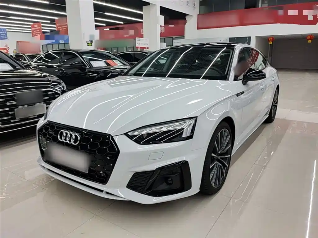 Audi A5 (Import) 2024 Sportback 40 TFSI quattro Luxury Dynamic фото 2