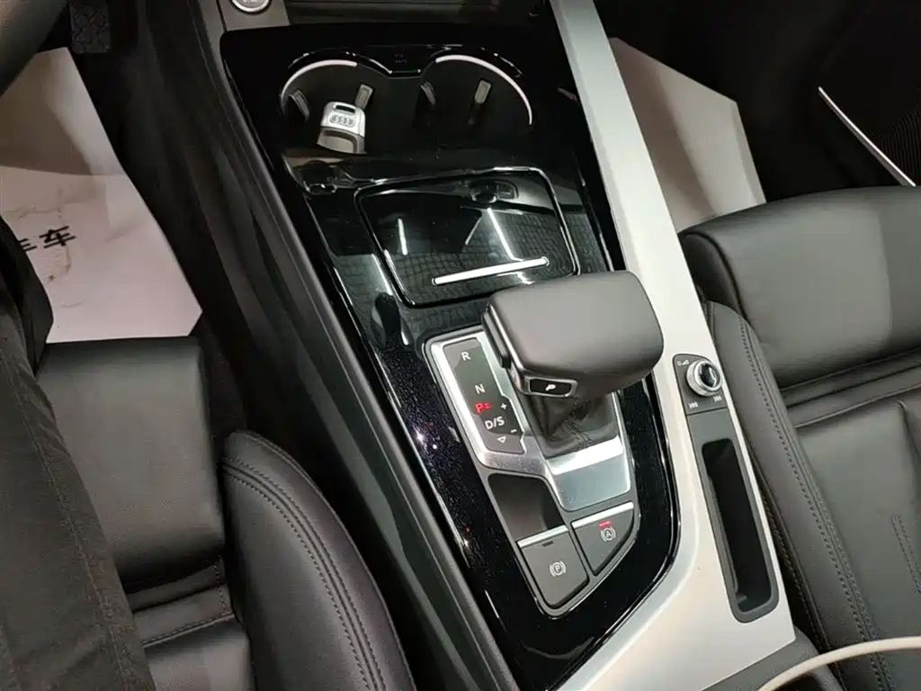 Audi A5 (Import) 2024 Sportback 40 TFSI quattro Luxury Dynamic фото 10