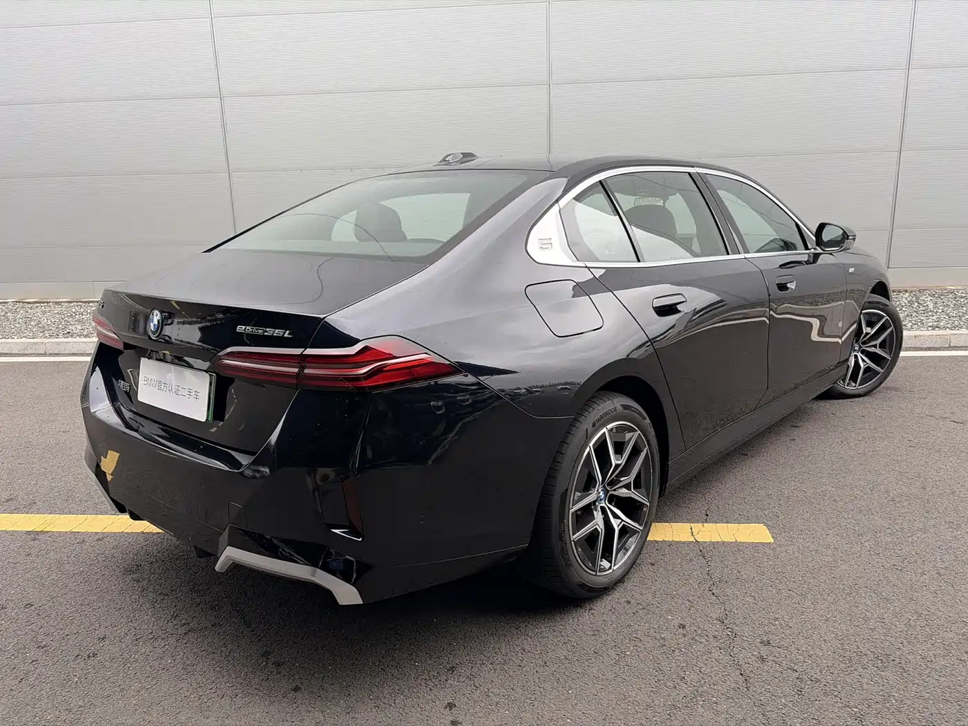 BMW i5 2025 eDrive 35L M Sport Package фото 4