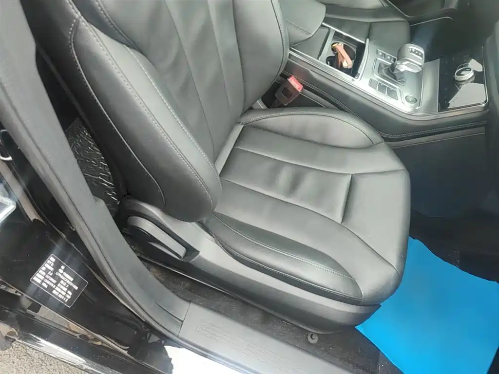 Hongqi H5 2022 Classic Facelift 1.5T DCT Flag Rhythm Edition фото 25