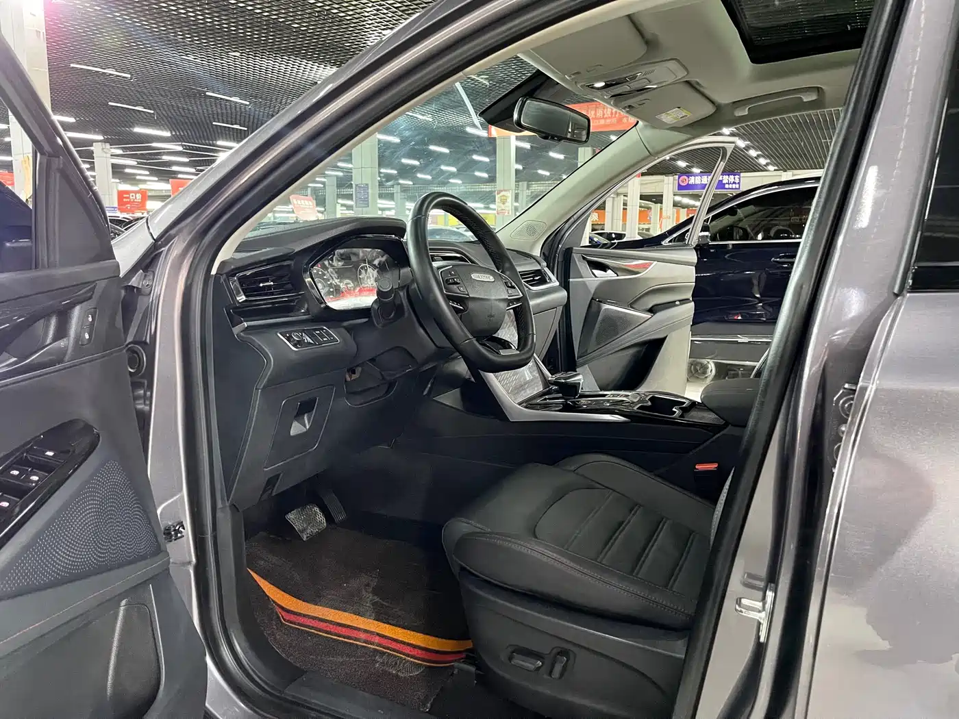 SAIC Maxus Maxus D60 2022 1.5T Automatic Smart Edition 7-seater фото 7