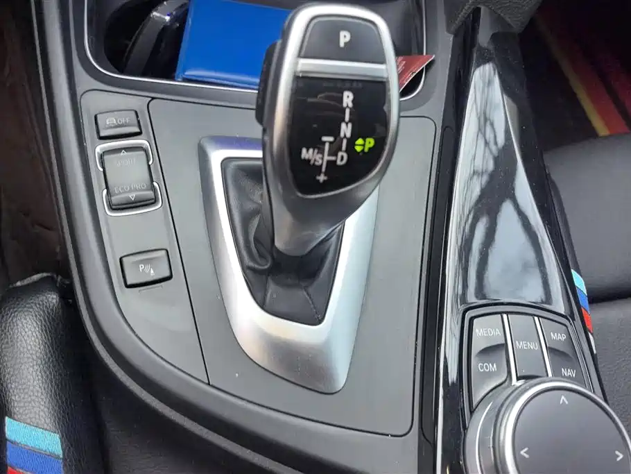 BMW 3 Series 2018 320Li Leading M Sport Package фото 16