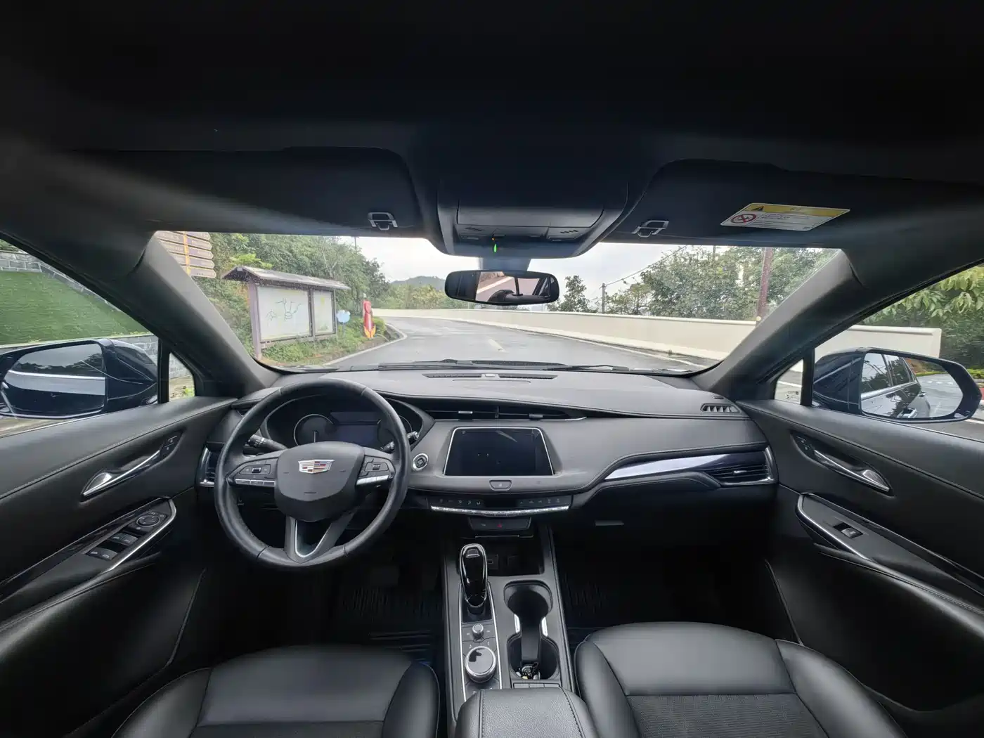 Cadillac XT4 2021 28T FWD Technology Edition фото 5