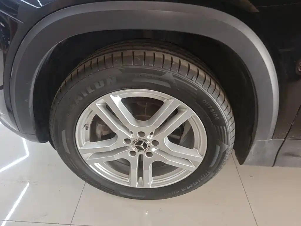 Фото 23 - Mercedes-Benz GLB