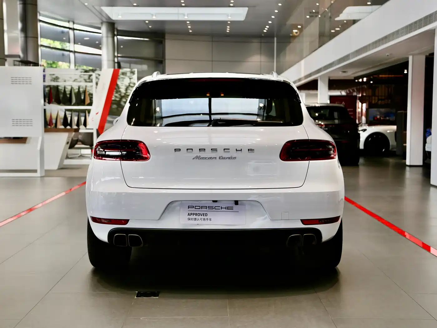 Porsche Macan 2016 Macan Turbo 3.6T фото 5