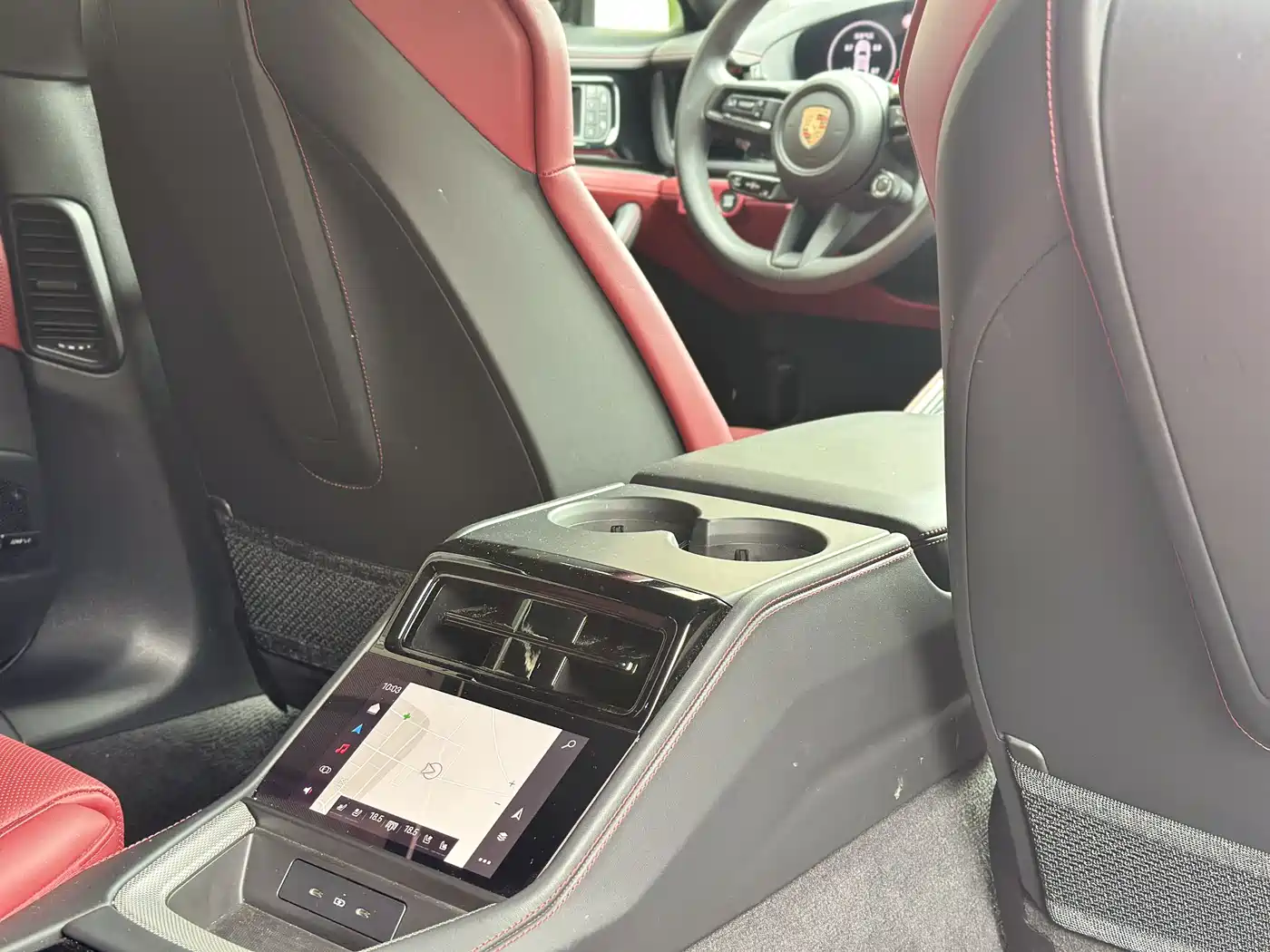 Porsche Panamera 2024 Panamera 4 Executive Long Wheelbase 2.9T фото 11