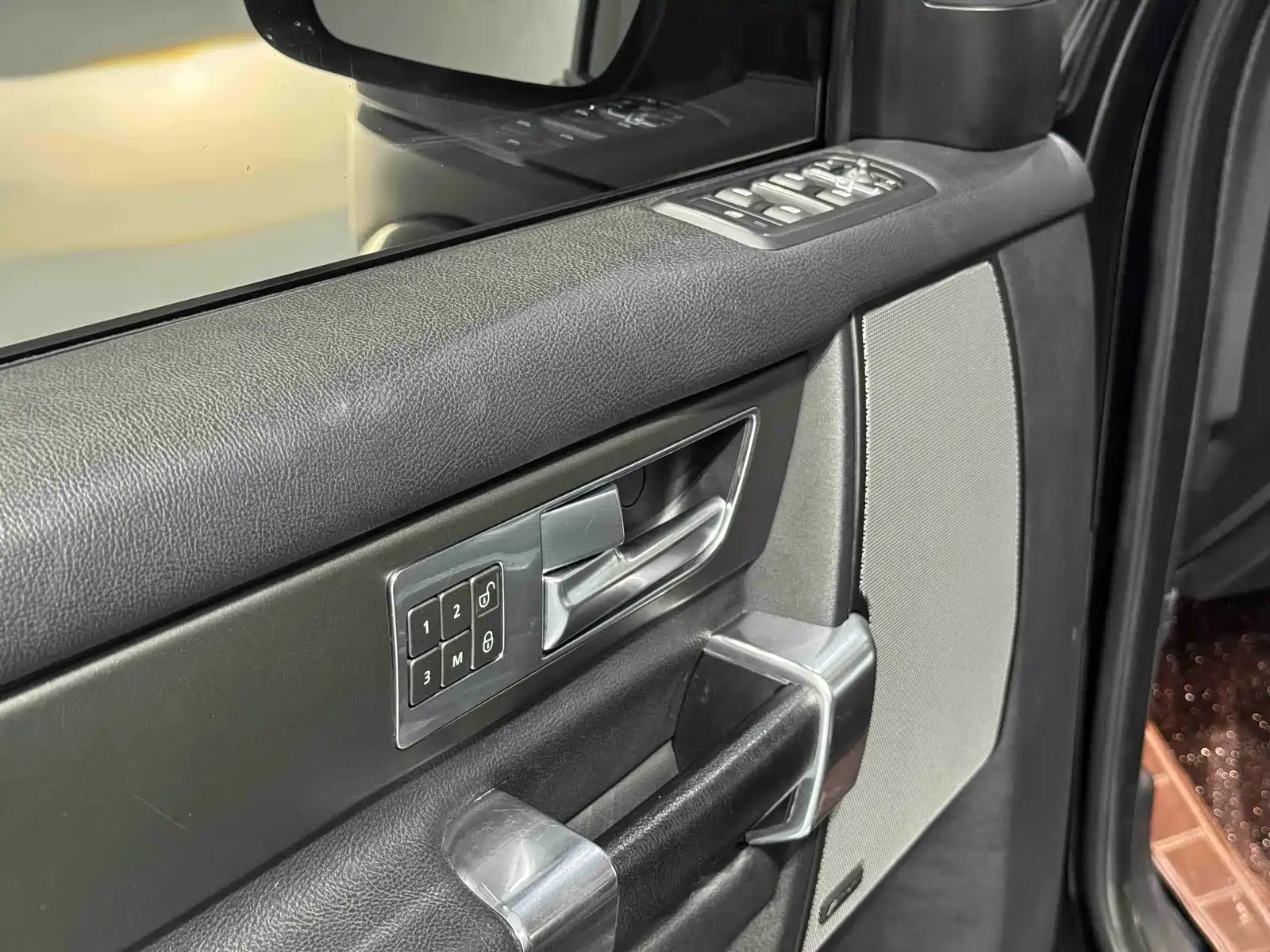 صورة 15 - Land Rover Discovery
