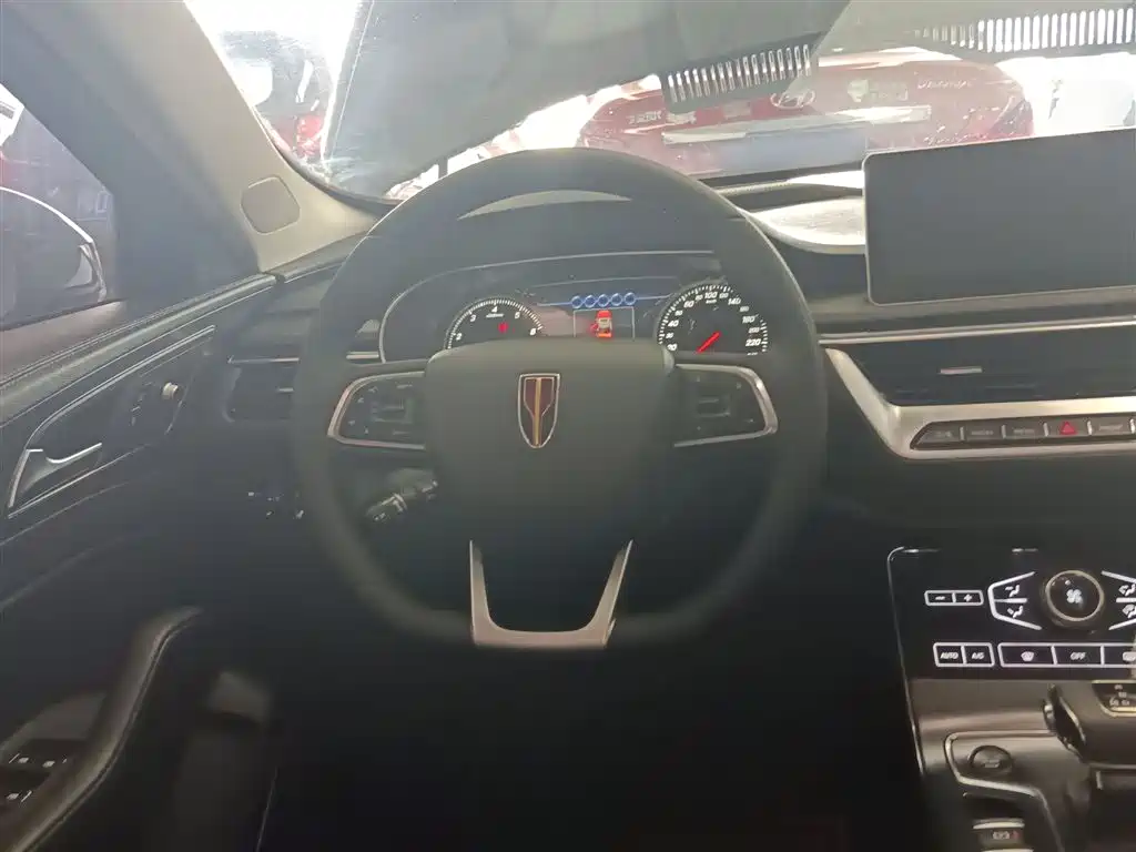 Hongqi H5 2020 1.8T Automatic Smart Connection Qi Rhythm Edition фото 11