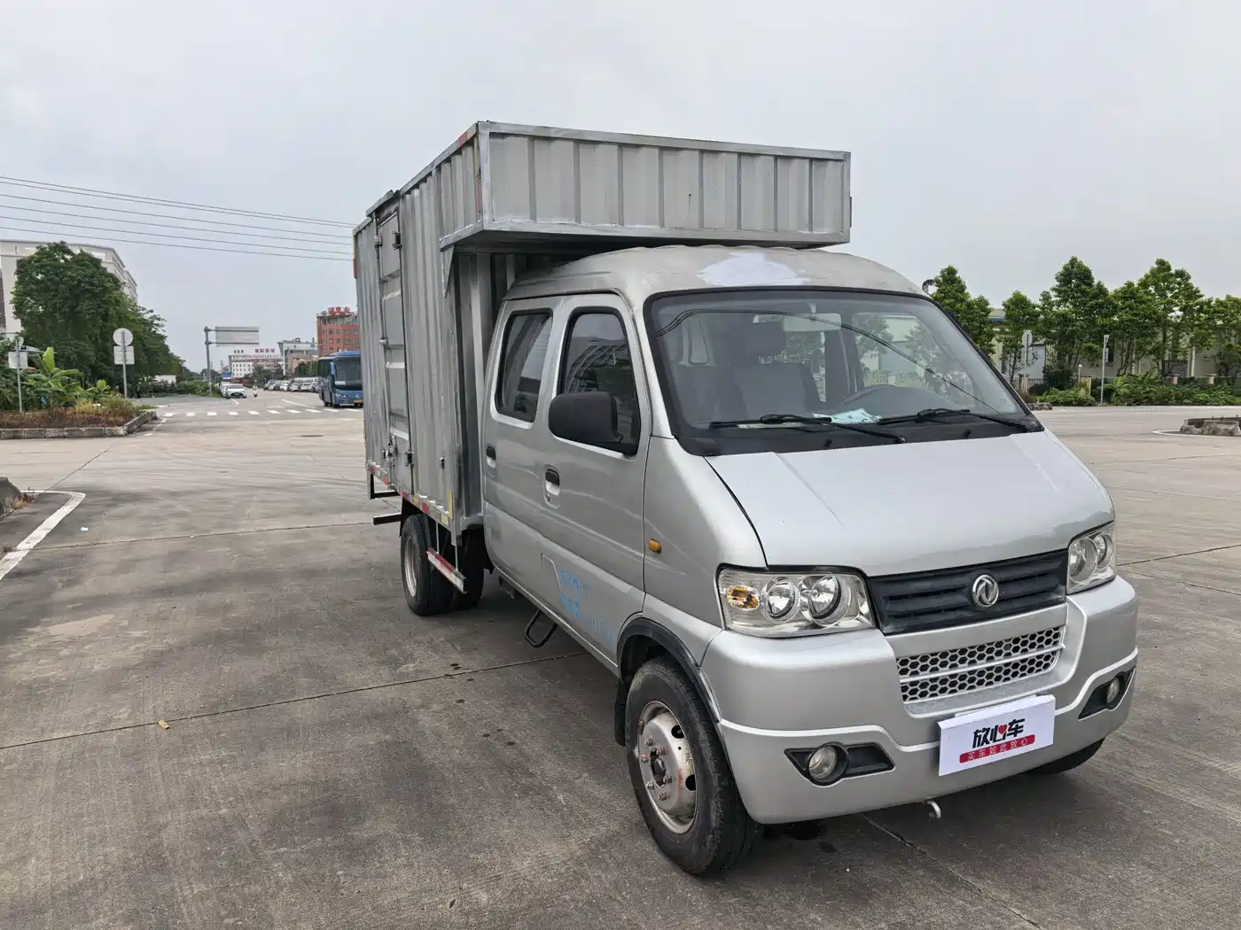 Dongfeng Xiaokang D52 2018 2019 1.5L Basic Model Rear Dual Wheels China V DK15