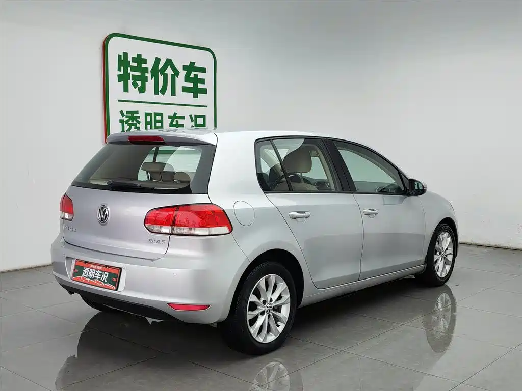 Volkswagen Golf 2012 1.6 Automatic Comfort Type фото 2