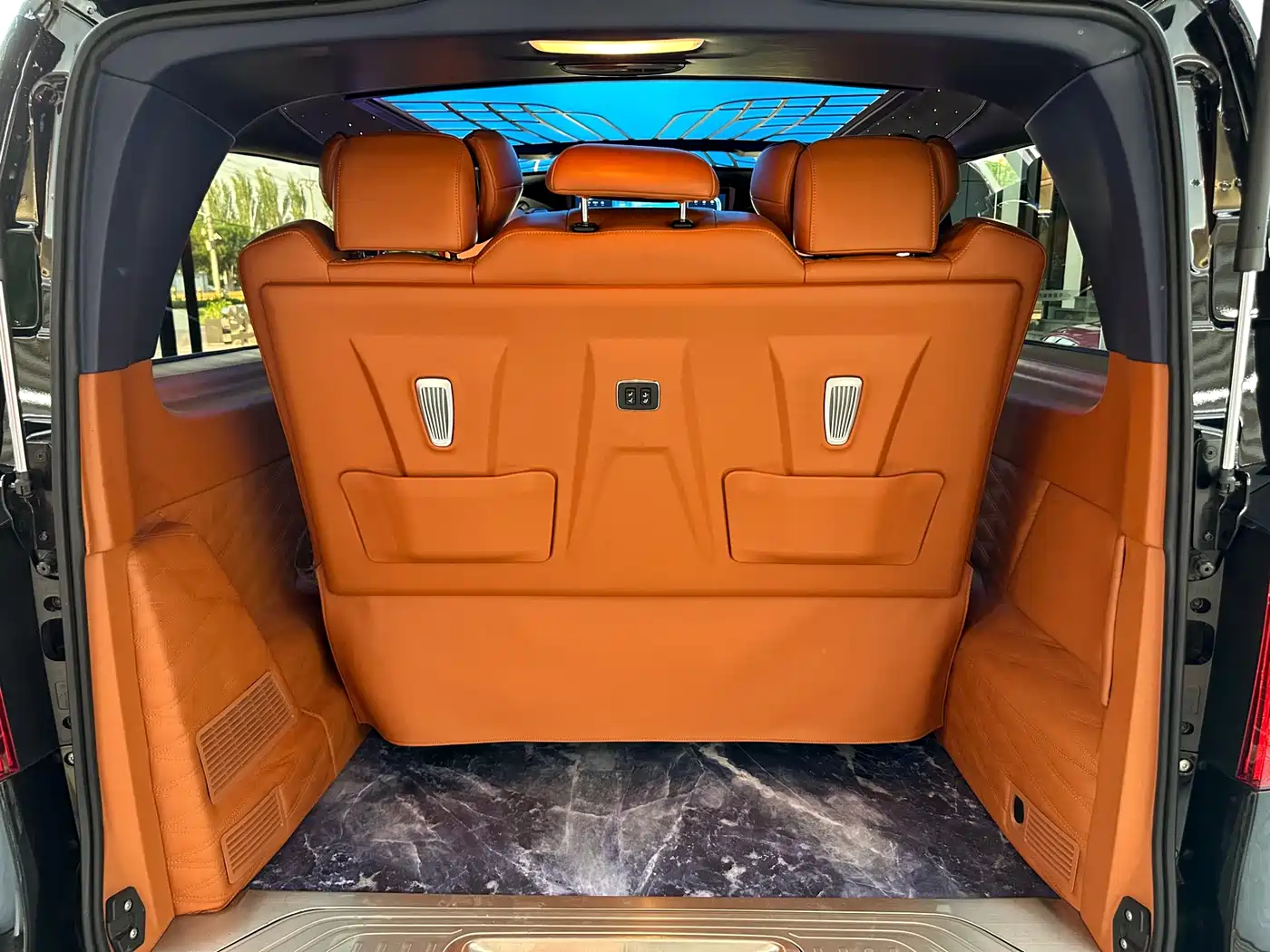 Mercedes-Benz Vito 2023 2.0T Business 7-Seater фото 21