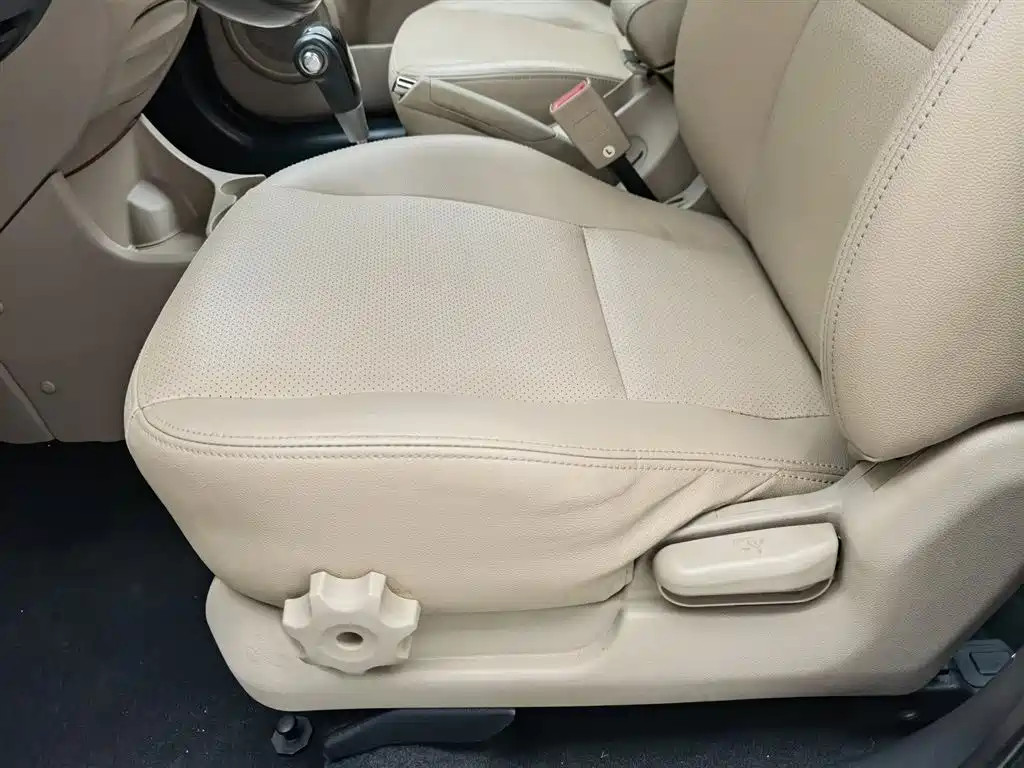 Kia Sportage 2013 2.0L Automatic 2WD GL фото 20