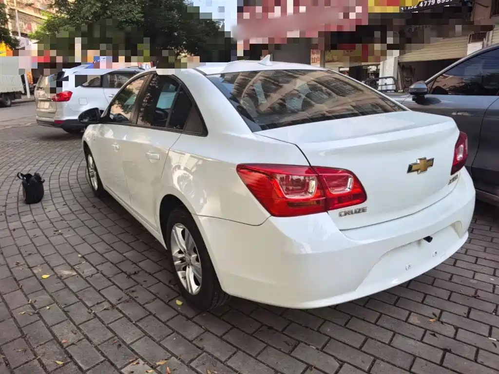 Chevrolet Cruze 2015 1.5L Classic SE MT фото 5