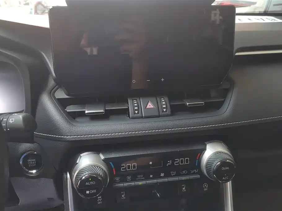 Toyota RAV4 Rongfang 2023 2.0L CVT FWD Style Plus Edition фото 12