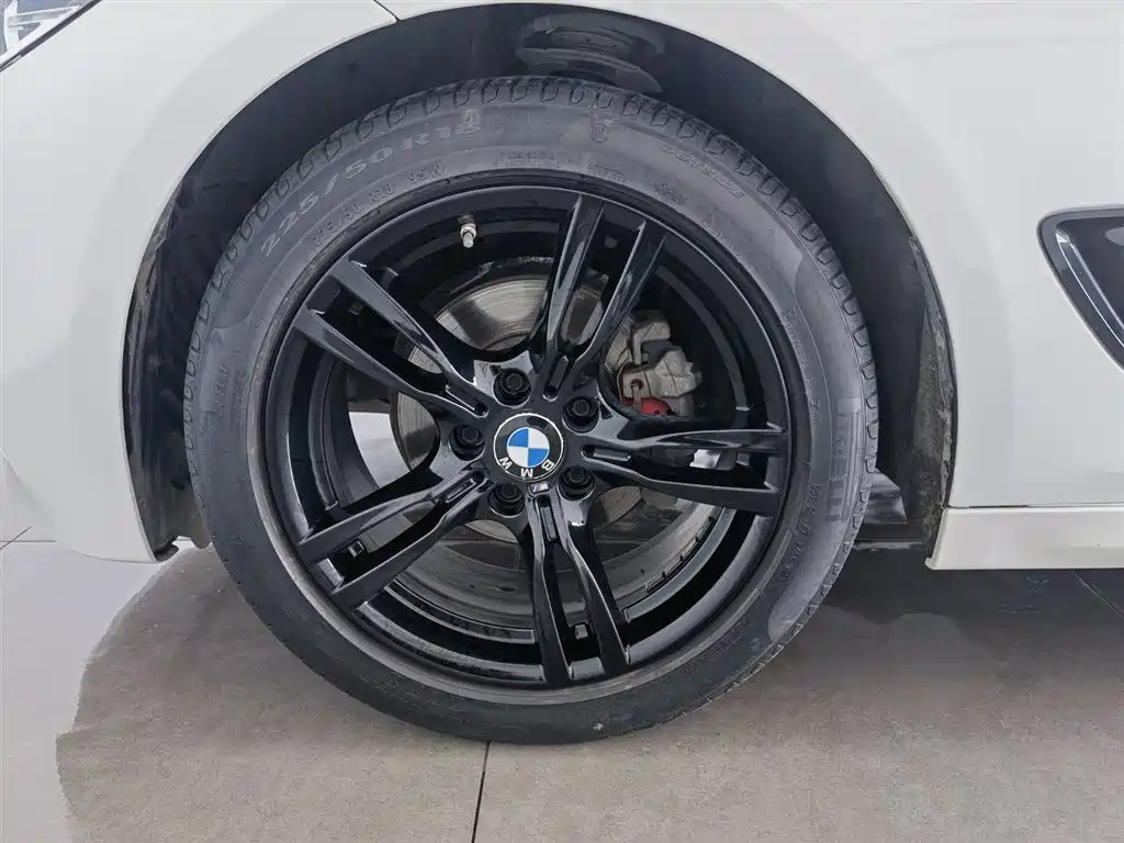 BMW 3 Series GT 2020 320i M Sport Package фото 17