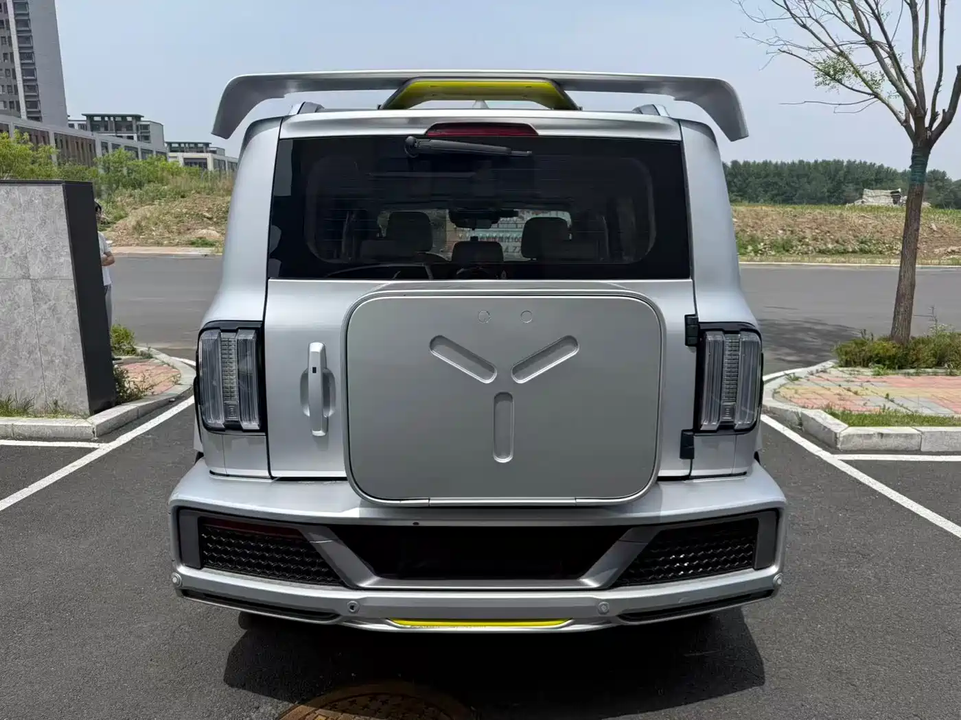 Crossboundary Auto Co-created Tank 300 2021 2.0T Cyber Tank фото 8