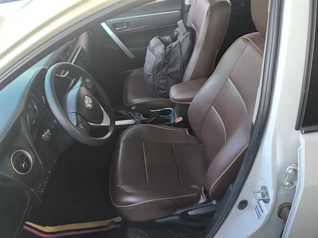 Toyota Levin 2017 Facelift 185T CVT Elite (China V) фото 15