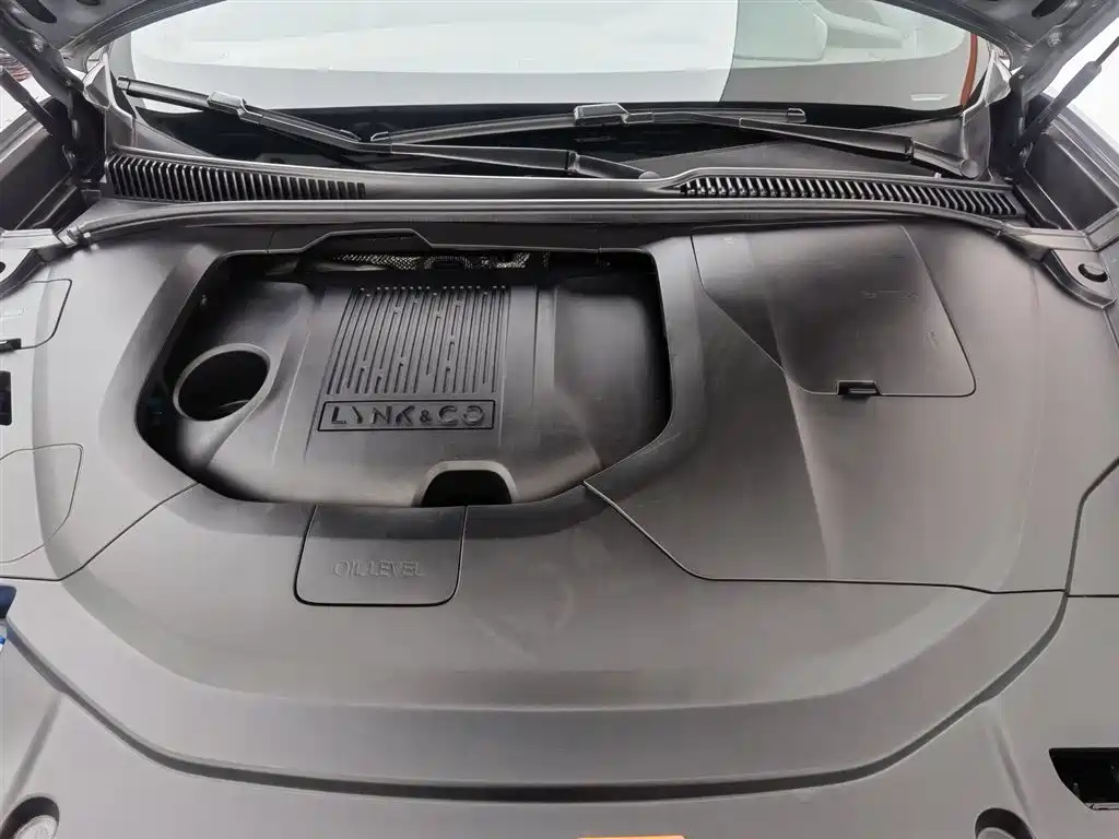 Lynk & Co 06 2023 Remix 1.5T Power Halo фото 6