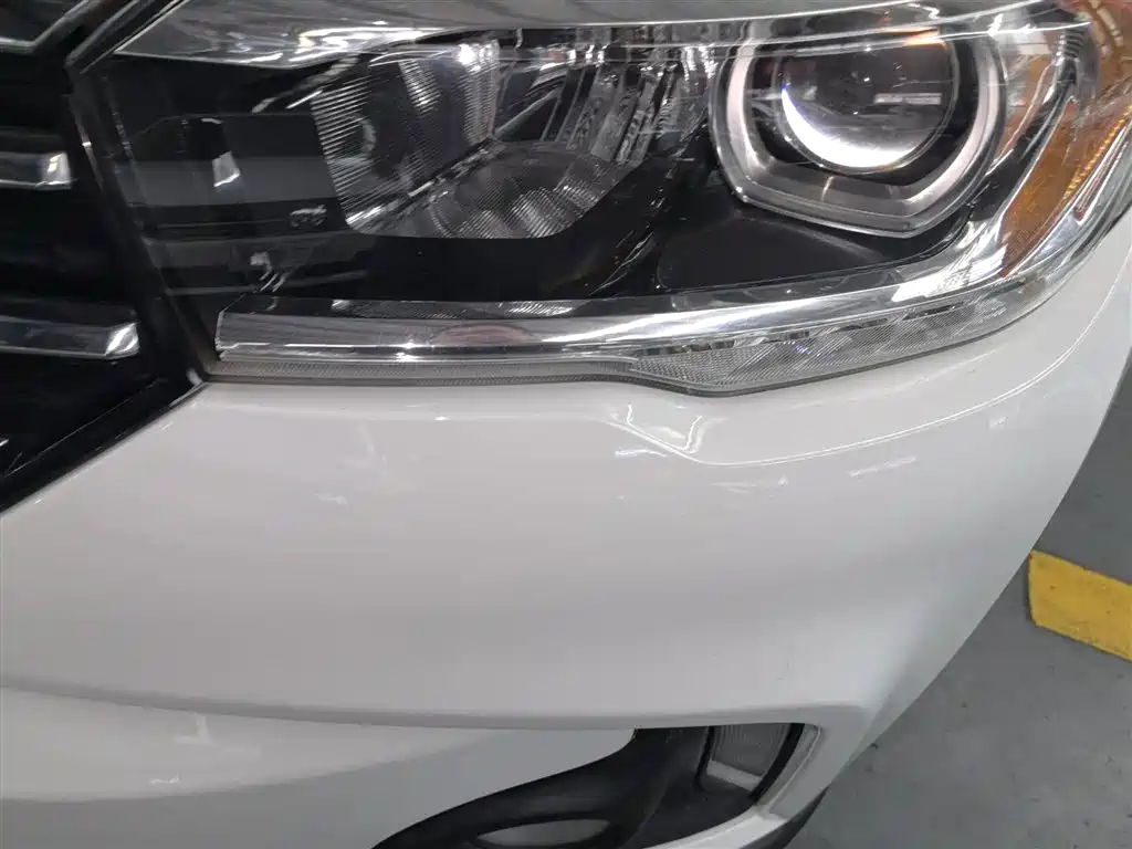 GAC Trumpchi Trumpchi GS4 2016 235T G-DCT Luxury Edition фото 24