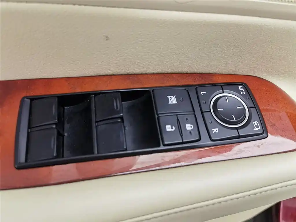 Lexus RX Classic 2011 270 Luxury фото 9