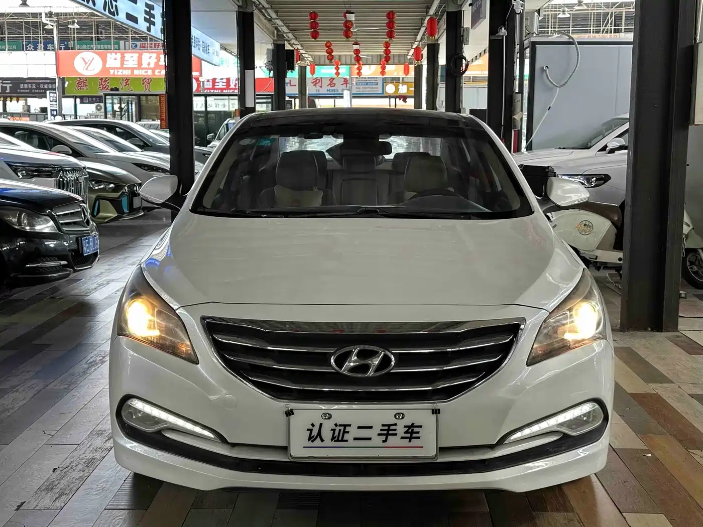 Hyundai Mistra 2014 1.8L Auto Smart GLS фото 2
