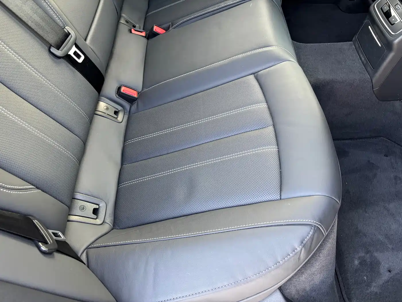Audi A4L 2020 40 TFSI Luxury Dynamic фото 12
