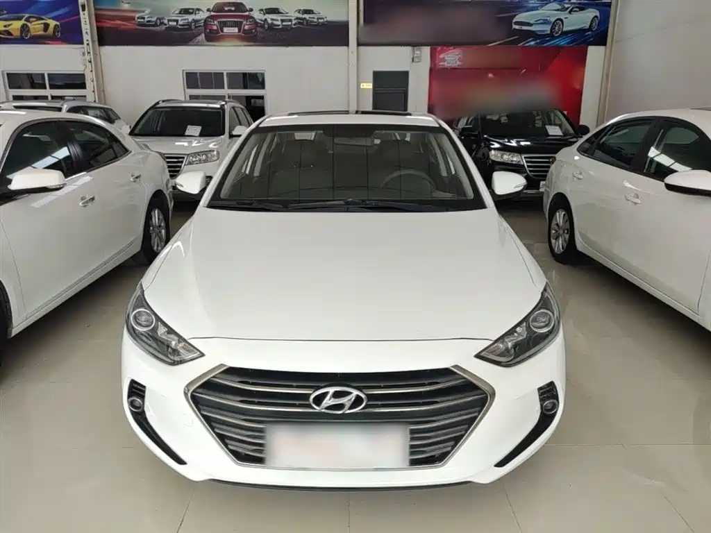 Hyundai Elantra 2016 Model 1.6L Automatic Smart Elite фото 3