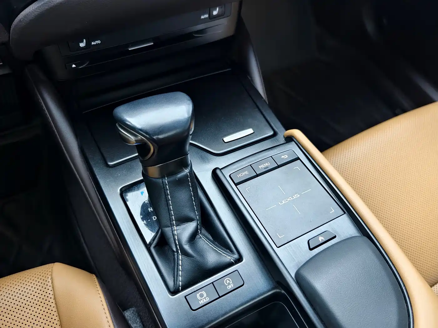 Lexus ES 2020 200 Excellence фото 11