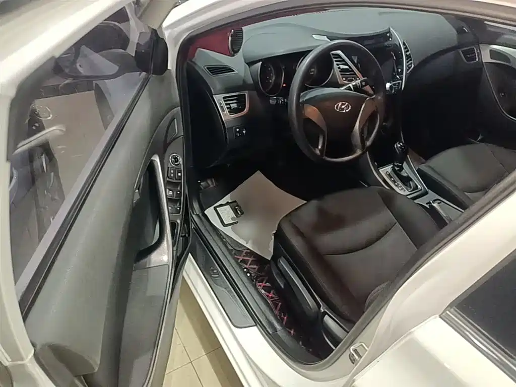 Hyundai Langdong 2016 1.6L Automatic Smart Edition фото 16