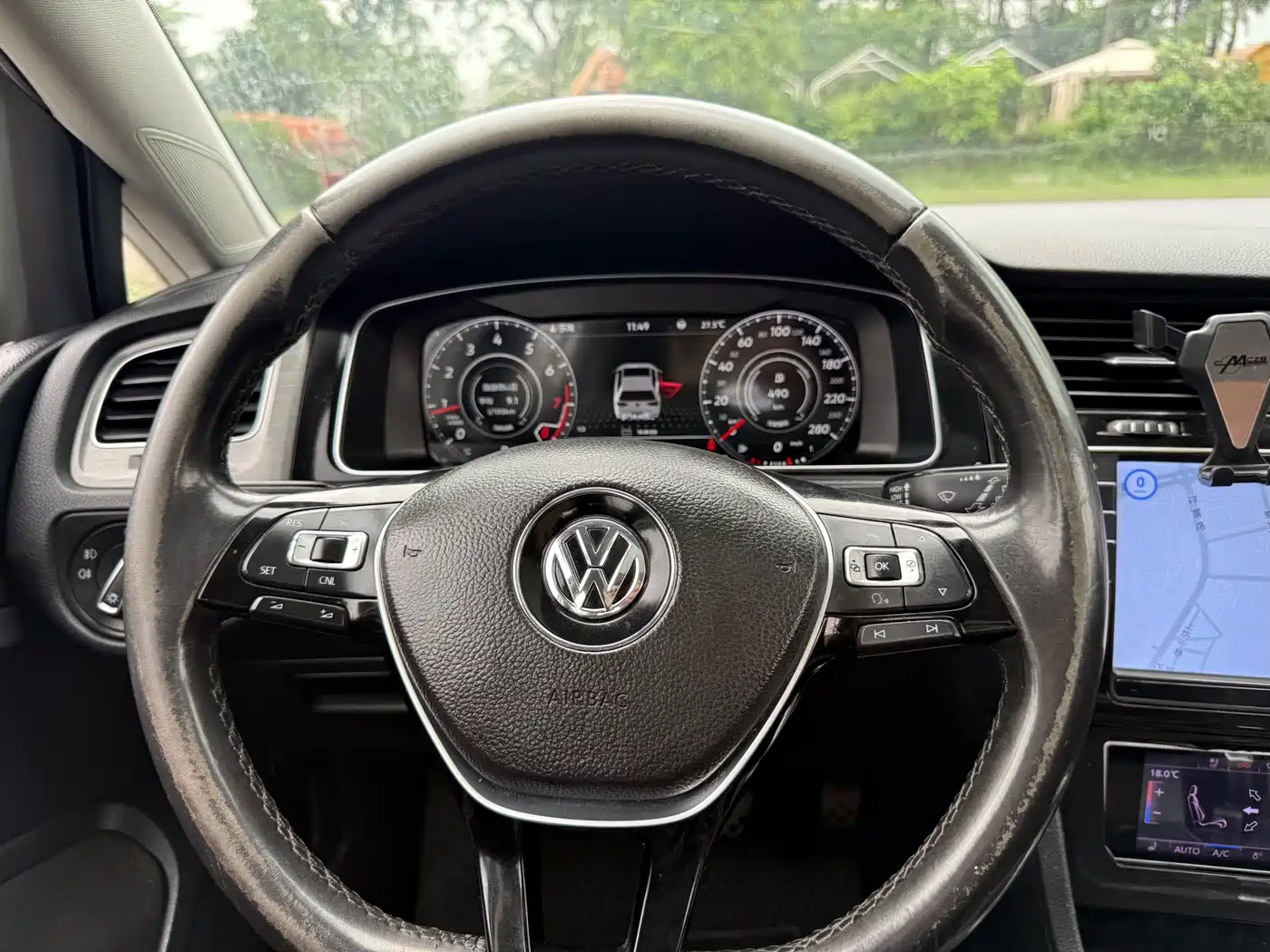 Volkswagen Golf 2015 1.4TSI Automatic Luxury фото 14