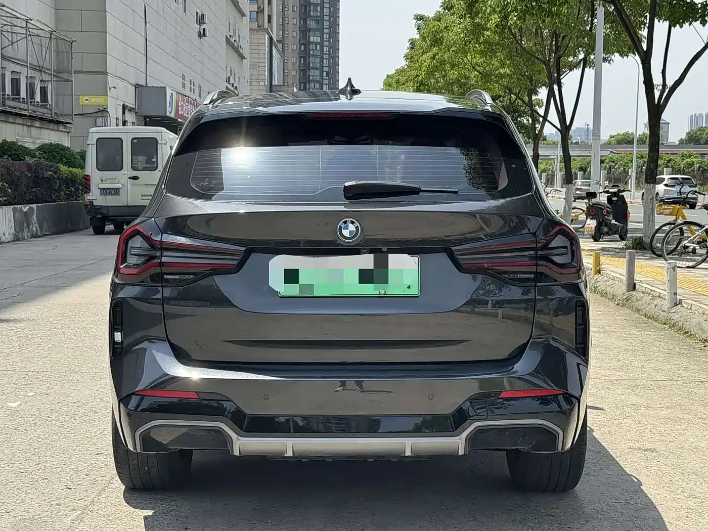 BMW iX3 2022 Facelift Leading Model фото 15
