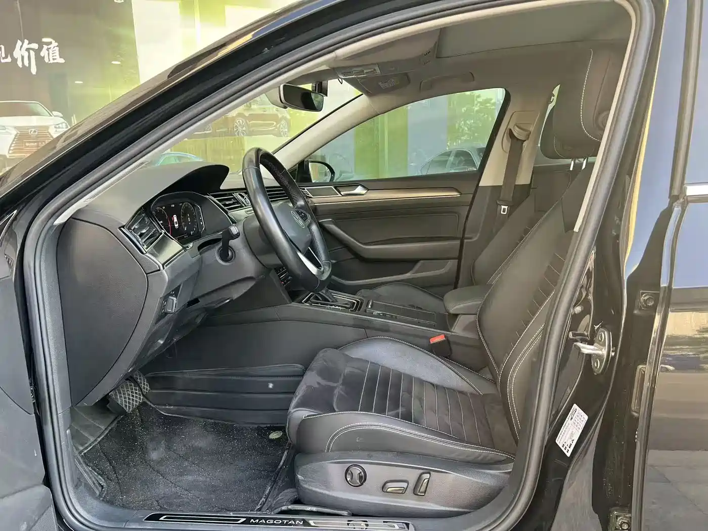 Volkswagen Magotan 2020 380TSI DSG Luxury фото 6