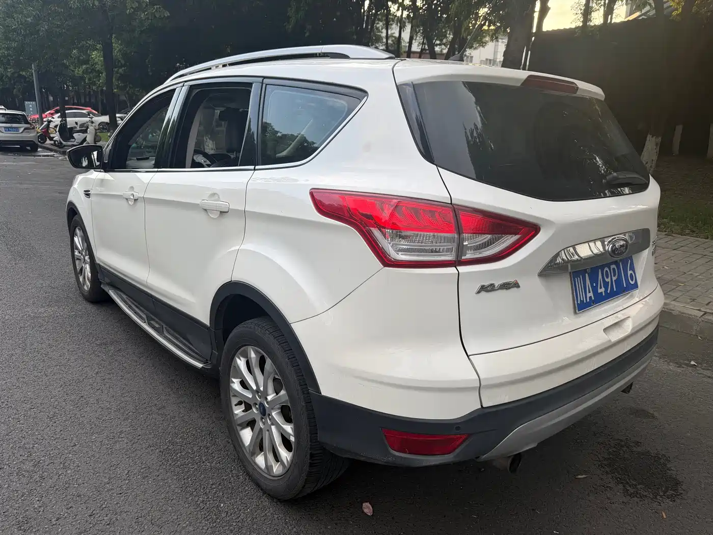 Ford Kuga 2013 2013 1.6L GTDi FWD Trend