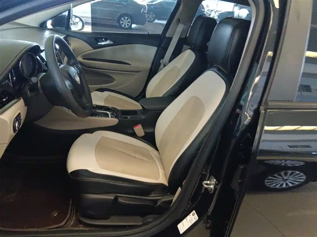 Buick Verano 2018 Sedan 15S Automatic Progressive фото 15