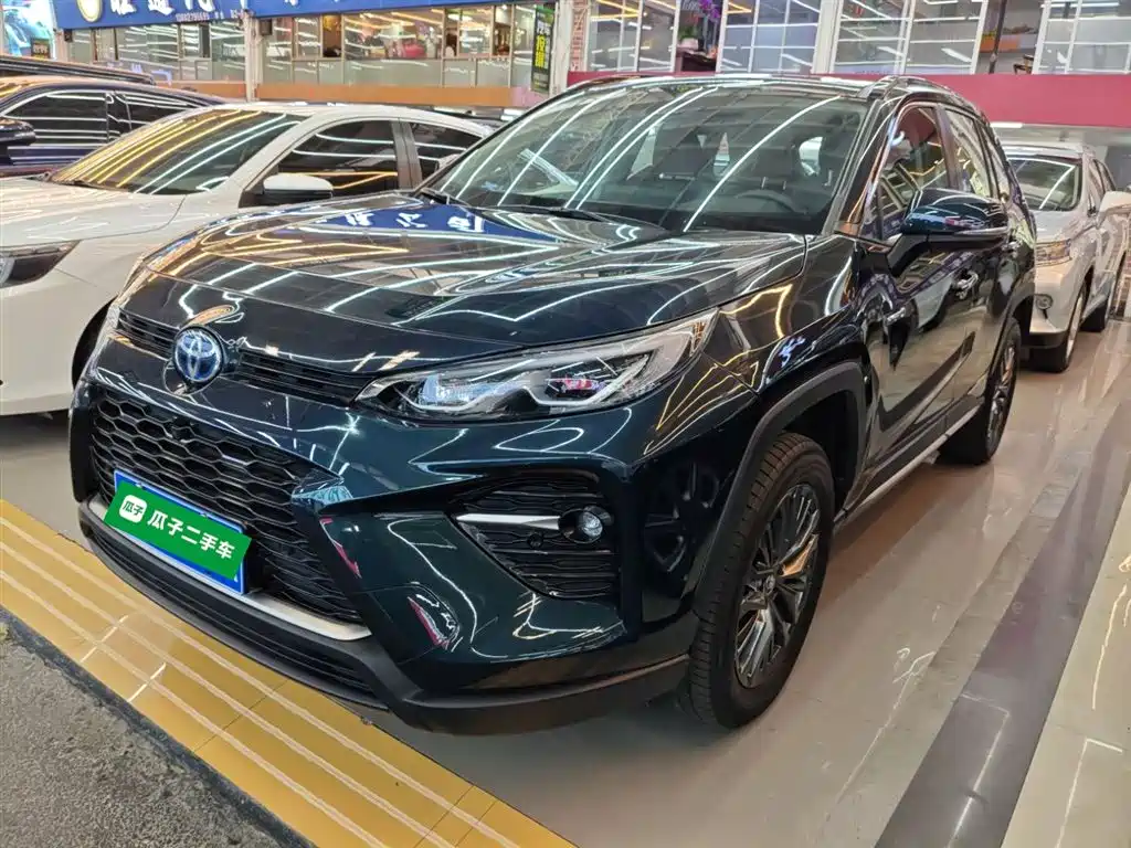 Toyota Wildlander 2023 Hybrid 2.5L E-CVT AWD Premium Edition