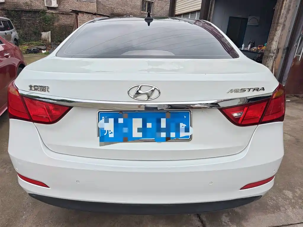 Hyundai Mistra 2016 1.8L Automatic Smart GLS фото 6
