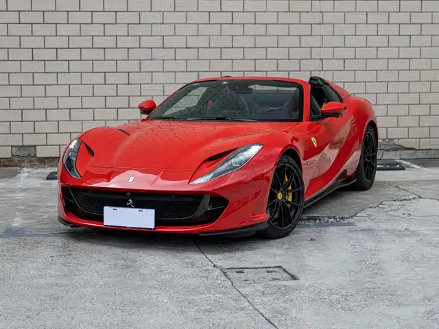 Ferrari 812 6.5L GTS