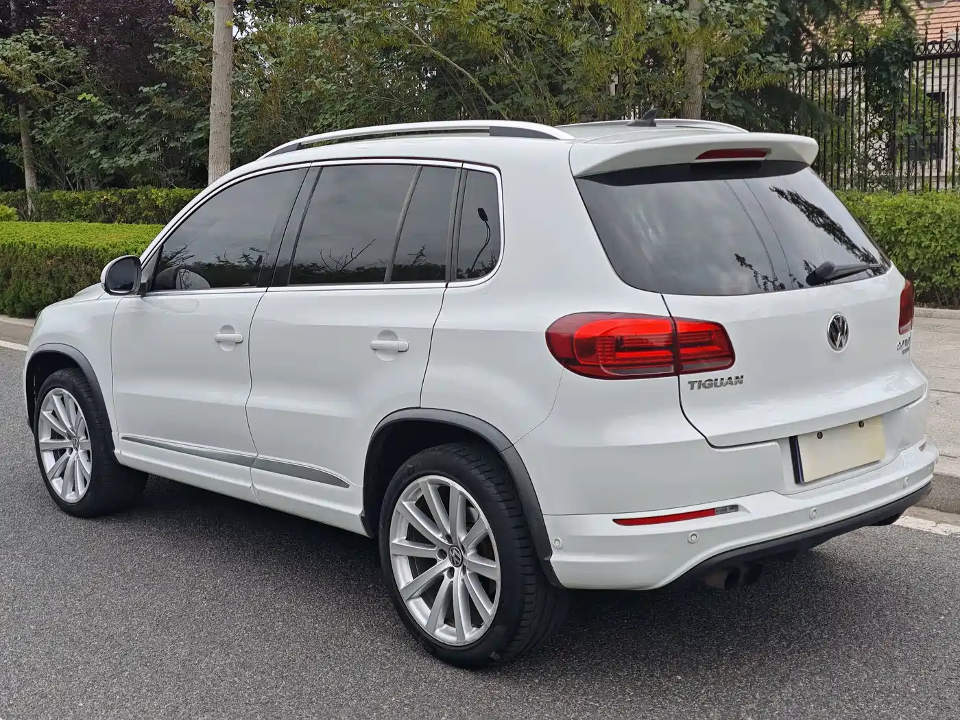 Фото 5 - Volkswagen Tiguan