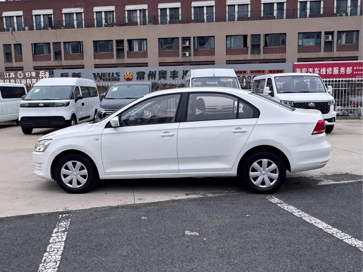 Volkswagen Santana 2013 1.6L Automatic Trend Edition фото 8
