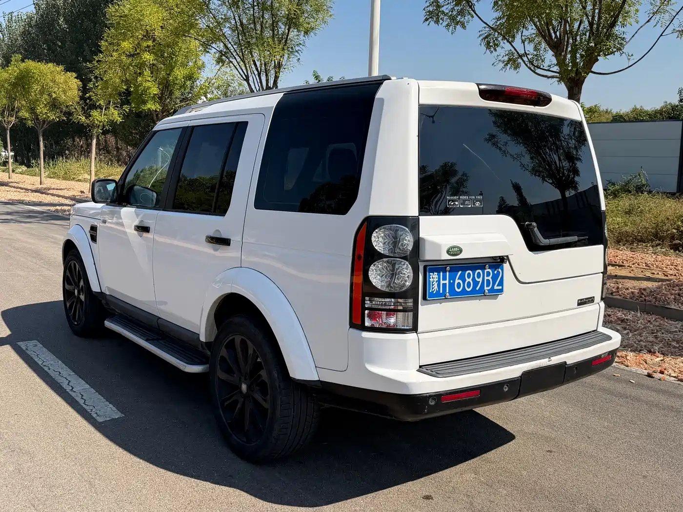 Фото 4 - Land Rover Discovery
